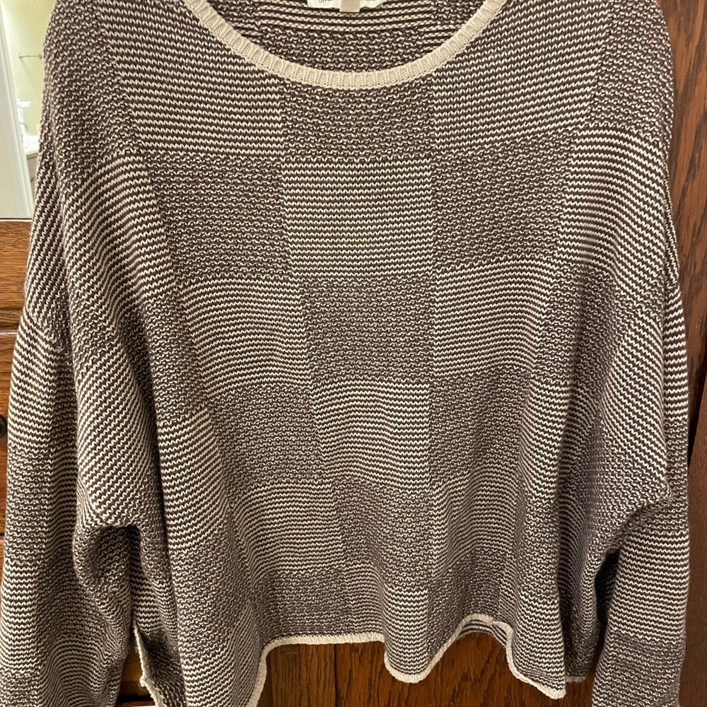 Brown Crew Neck Sweater with Cozy Knit Texture